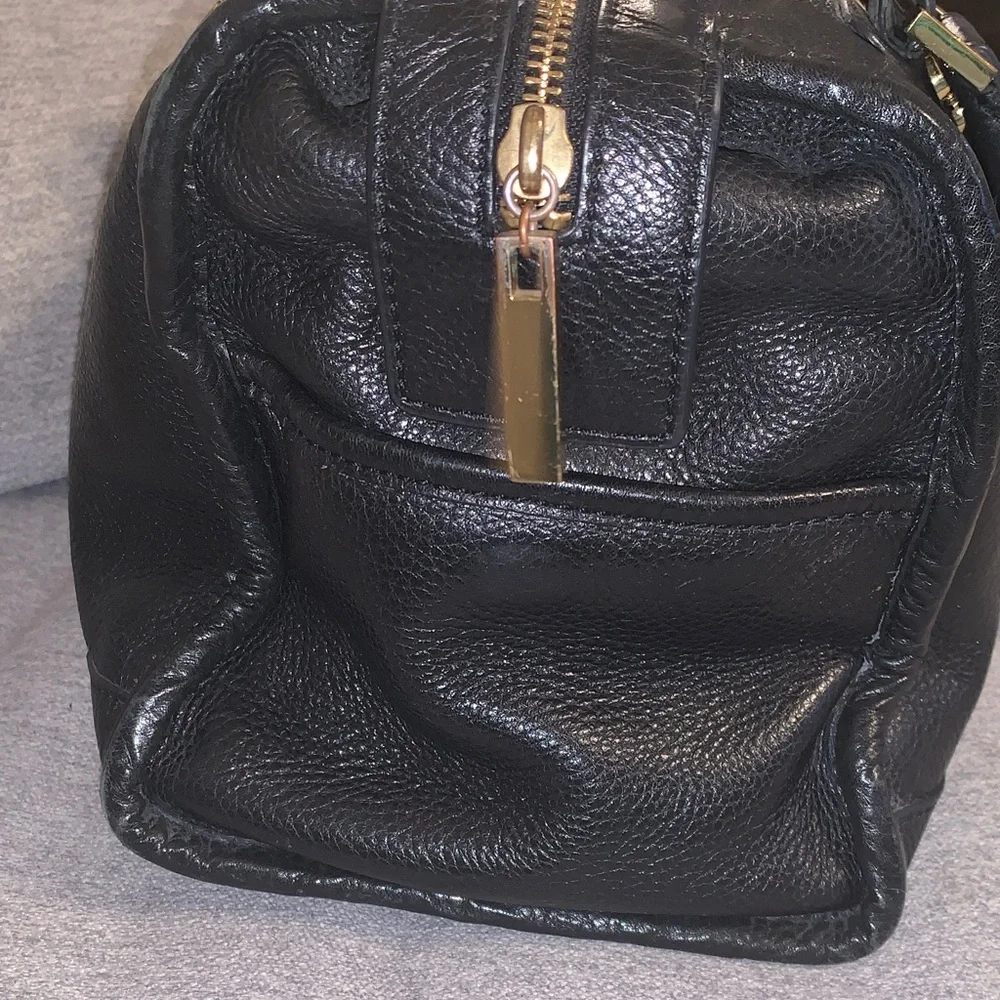 Tory Burch Black Pebbled Leather Satchel with Gold-Tone Logo Purse 👛 - Picture 12 of 17